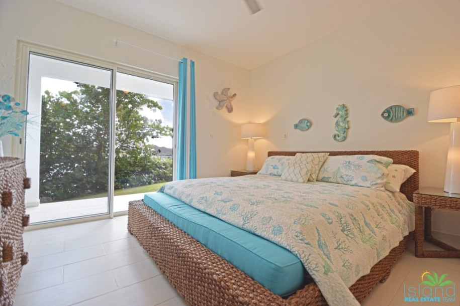 3 BR Condo on the Beach-11